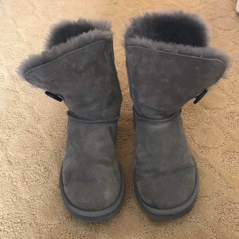 Gray Bailey button Ugg boots